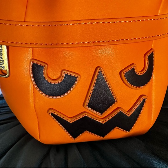 McDonald’s Halloween Bucket Glow in the Dark Loungefly Crossbody Bag: BNWT - Picture 2 of 14